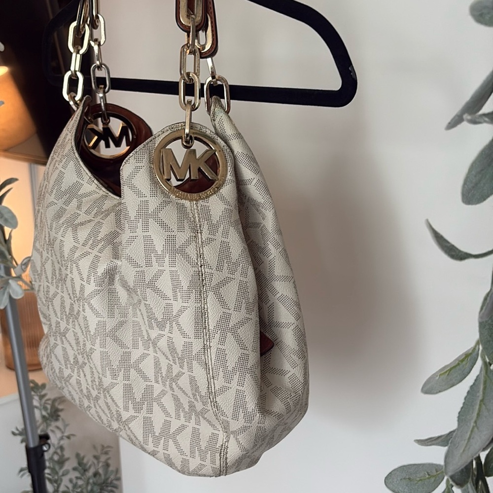 Michael Kors Bag - Picture 3 of 10